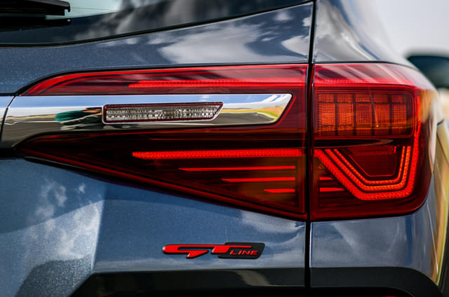 Rear View Image - 2543