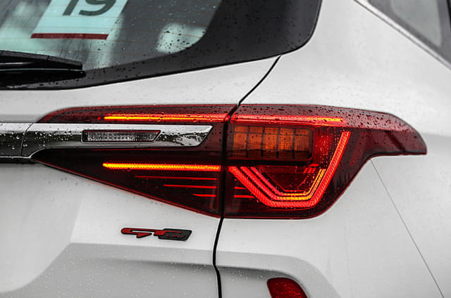 Rear View Image - 2532