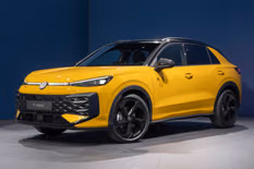 2025 Volkswagen T-Roc in pictures
