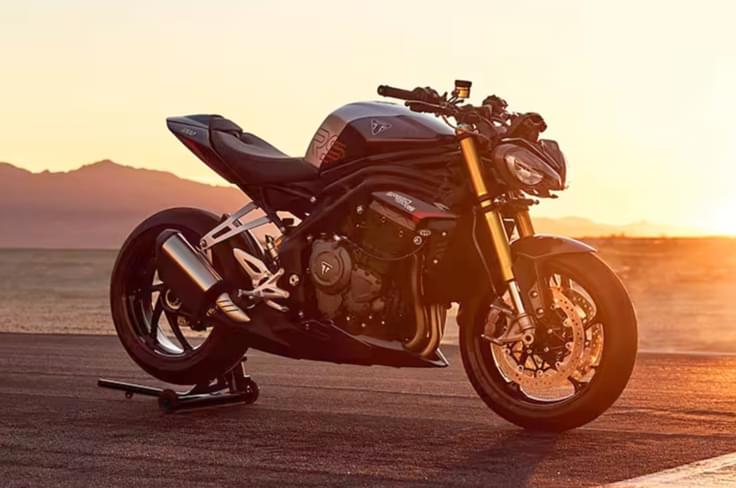 Triumph Speed Triple 1200 RS static shot