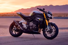 Triumph Speed Triple 1200 RS image gallery