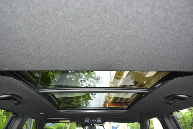 Sunroof Image - 2464