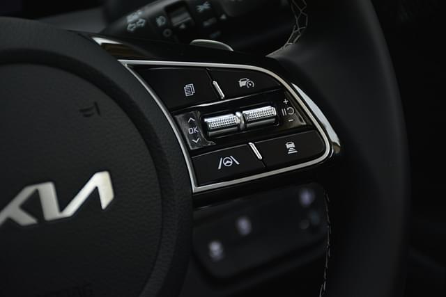 Steering Wheel Image - 2468