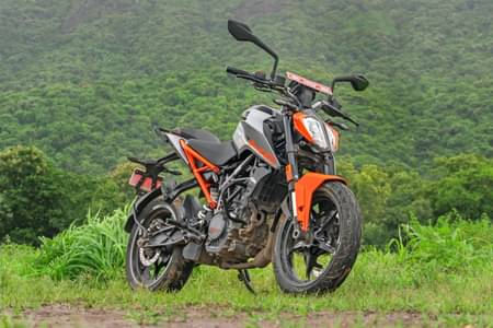 KTM 160 Duke review with price features performance and comfort tested