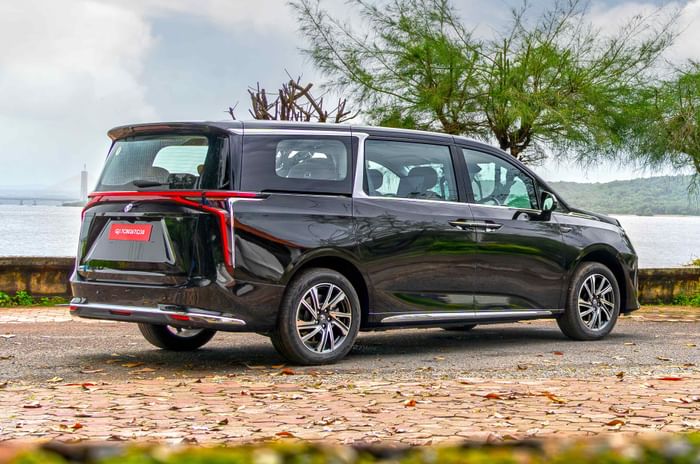 2025 mg m9 pros and cons reasons to buy skip 2025 mg m9 rear three quarter