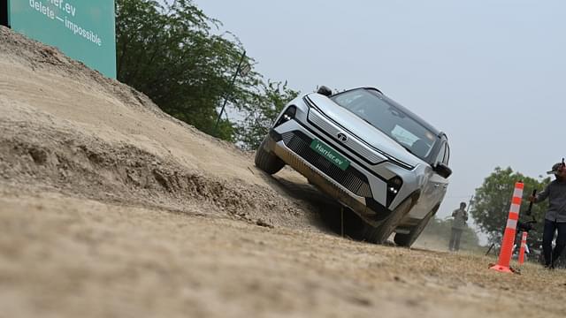 Front View Image - 18091